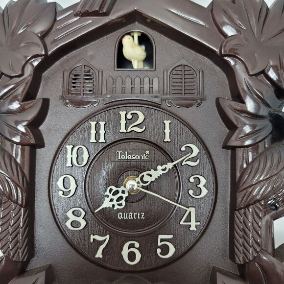 Vintage Telesonic Battery Operated Quartz Movement Music Cuckoo Clock - Picture 3 of 13